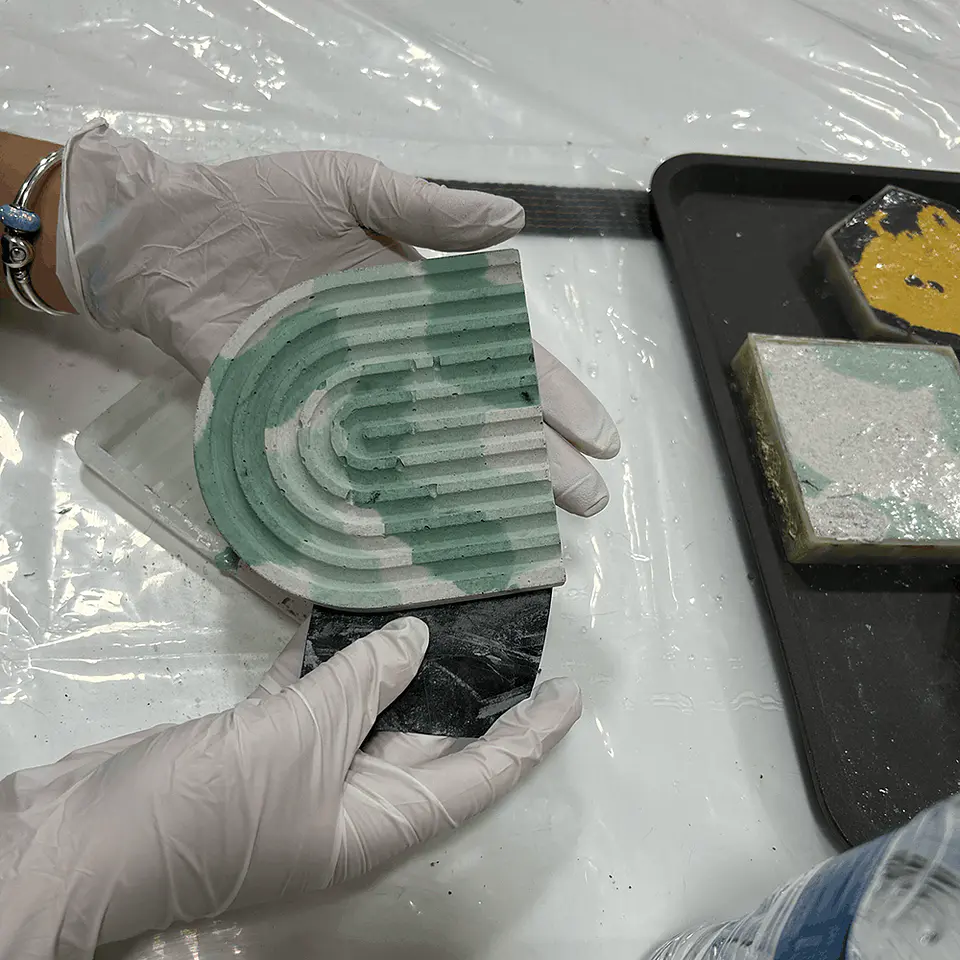 Workshop on Decorative Pieces in Pigmented Cement 5