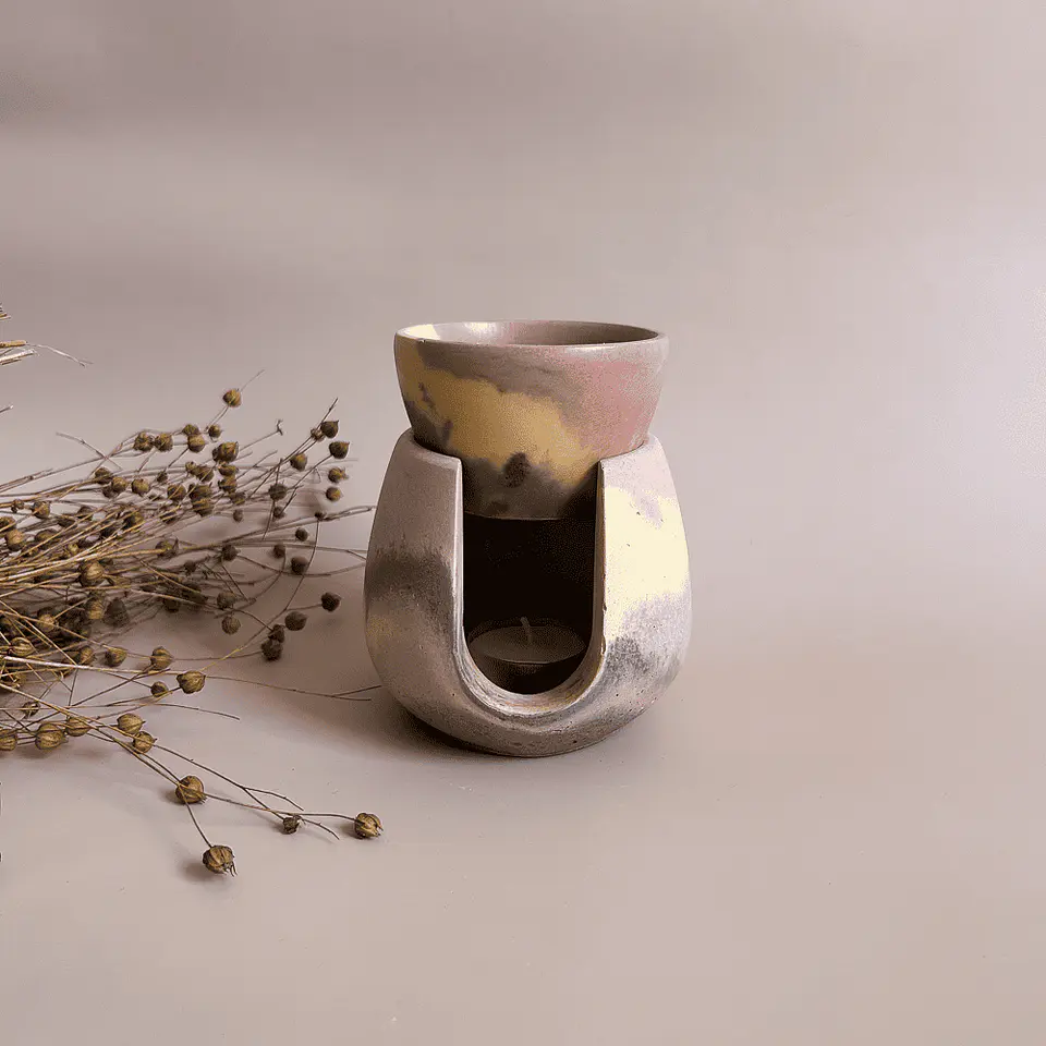 Spring Oil and Wax Melt Burner 1