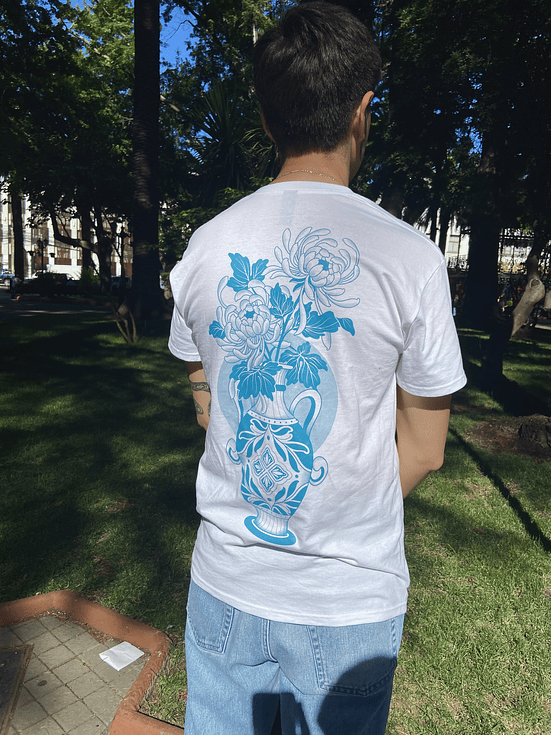 Polera JARRÓN CON CRISANTEMOS 4