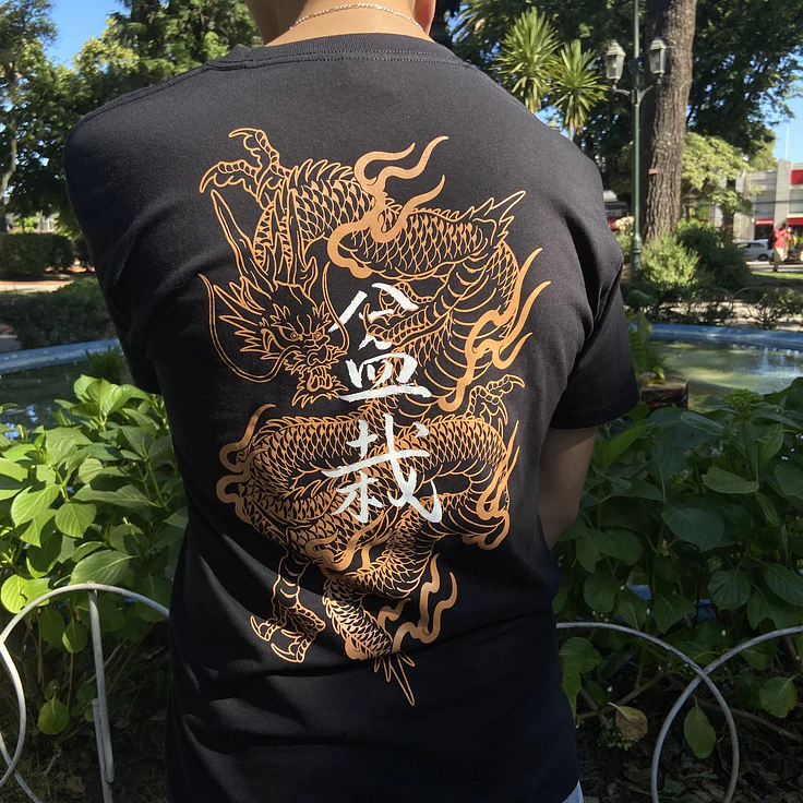 Polera BLACK DRAGON 