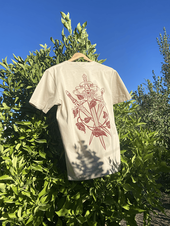 Polera TRES DE ESPADAS 5