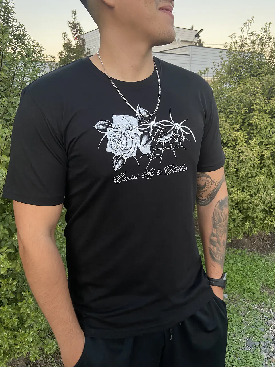 Polera ROSA CON PÚAS Black 4