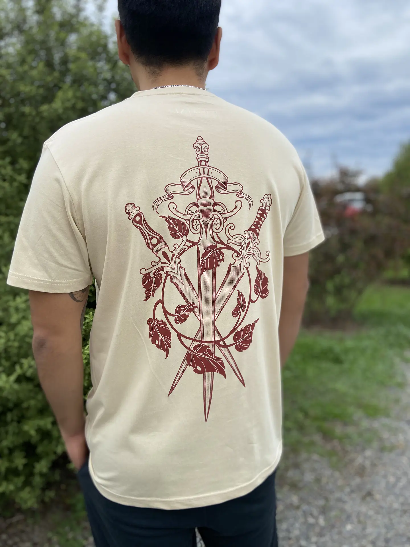 Polera TRES DE ESPADAS 5