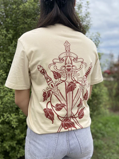 Polera TRES DE ESPADAS