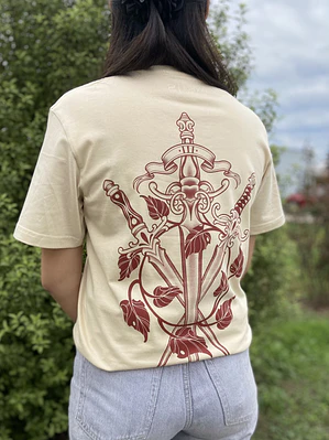 Polera TRES DE ESPADAS