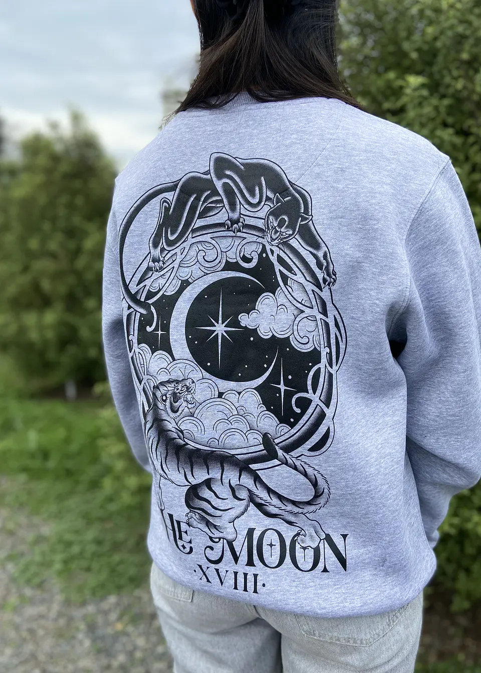 Crewneck THE MOON 4
