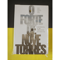 Oais Akbar Omar - O forte de nove torres 