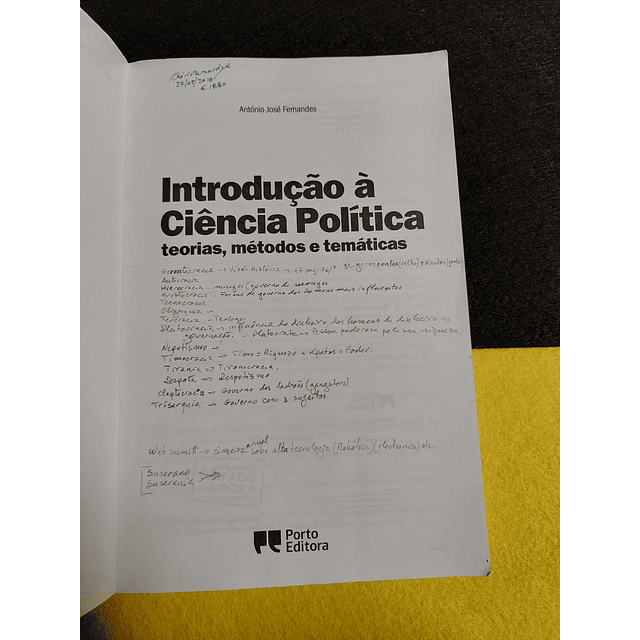 António José Fernandes - Introdução à ciência política