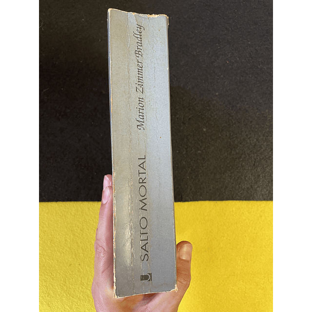 Marion Zimmer Bradley - Salto mortal