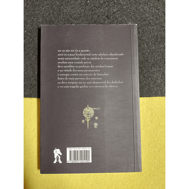 D. H. Machado - Hamlet