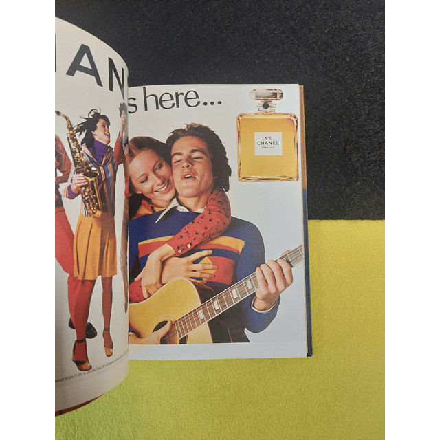 Ed. Jim Heimann - 70s fashion: Vintage fashion and beauty ads