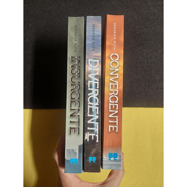 Veronica Roth - Divergente, insurgente, convergente. 3 volumes