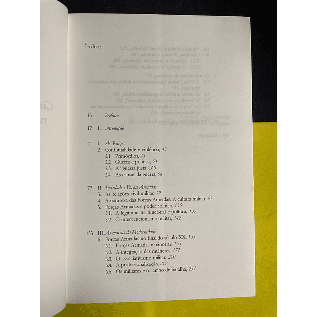 Nuno Mira Vaz - Civilinização das Forças Armadas nas Sociedades Demoliberais
