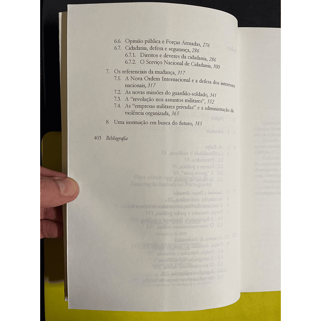 Nuno Mira Vaz - Civilinização das Forças Armadas nas Sociedades Demoliberais