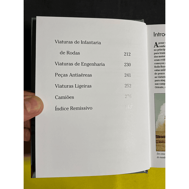  Philip Trewhitt - Carros de Combate Blindados