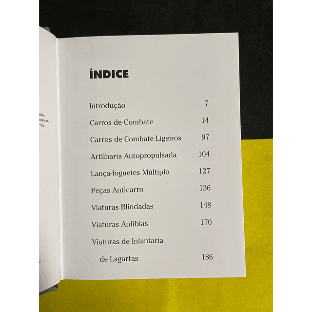  Philip Trewhitt - Carros de Combate Blindados