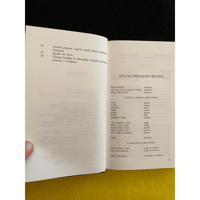 Allan Massie - Marco António 