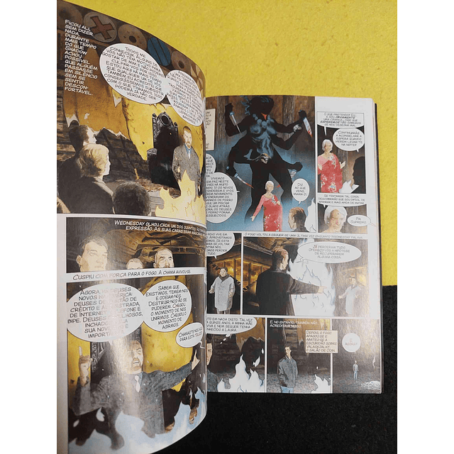 Neil Gaiman, P. Graig Russell, Scott Hampton - Deuses americanos