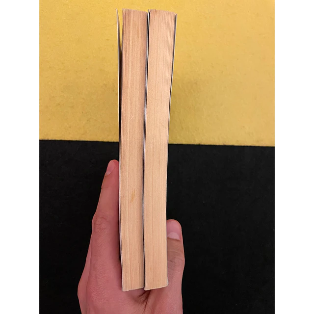 George R. R. Martin - A guerra dos tronos, 2 volumes