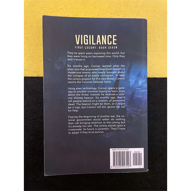 Ken Lozito - First colony: Vigilance. Books seven