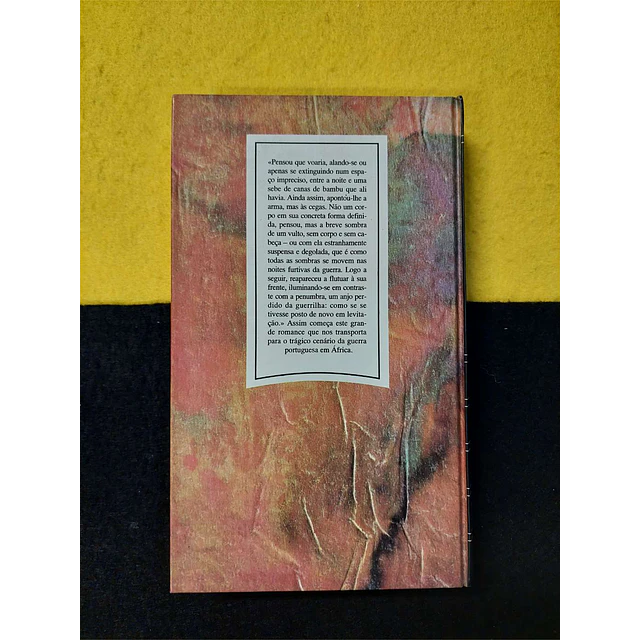 João de Melo - Autópsia de um mar de ruínas. Nº 83