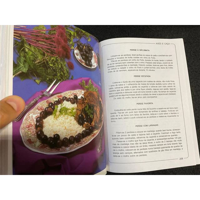Laura Santos - O Mestre da Cozinha: Cozinha Tradicional Portuguesa, Cozinha Francesa, Doçaria, Gelados
