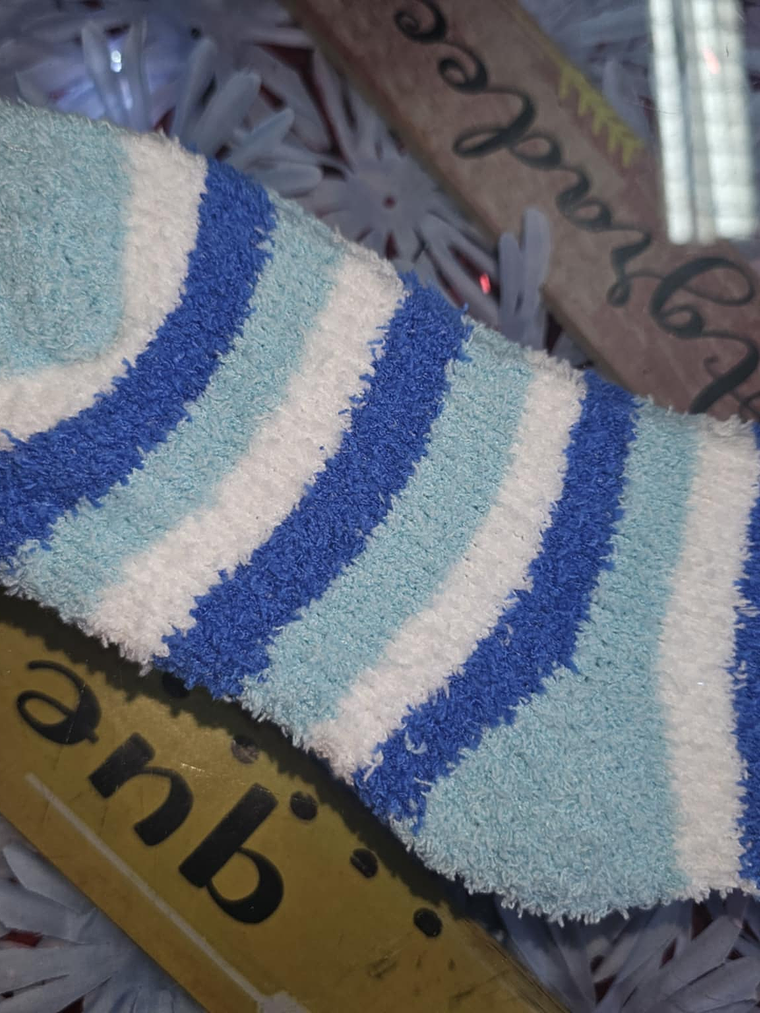 🧦 Meias Felpudas – Conforto e Aconchego Para Seus Pés! 4