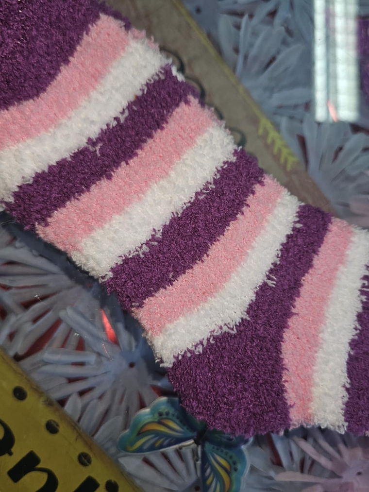 🧦 Meias Felpudas – Conforto e Aconchego Para Seus Pés! 6