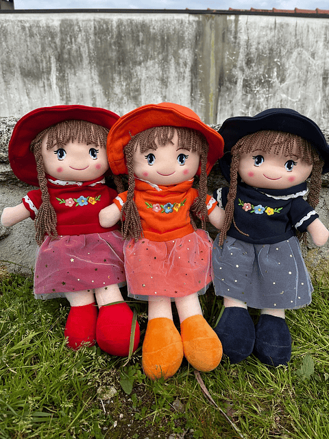 Bonecas de Pano Artesanais – Encanto e Delicadeza