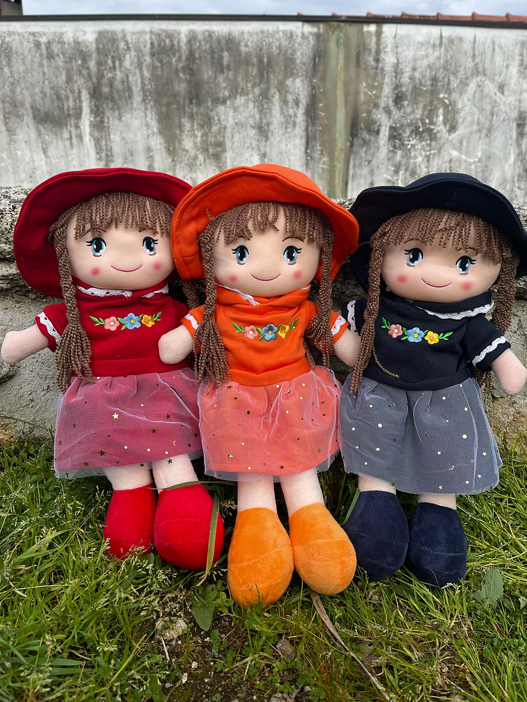 Bonecas de Pano Artesanais – Encanto e Delicadeza 1