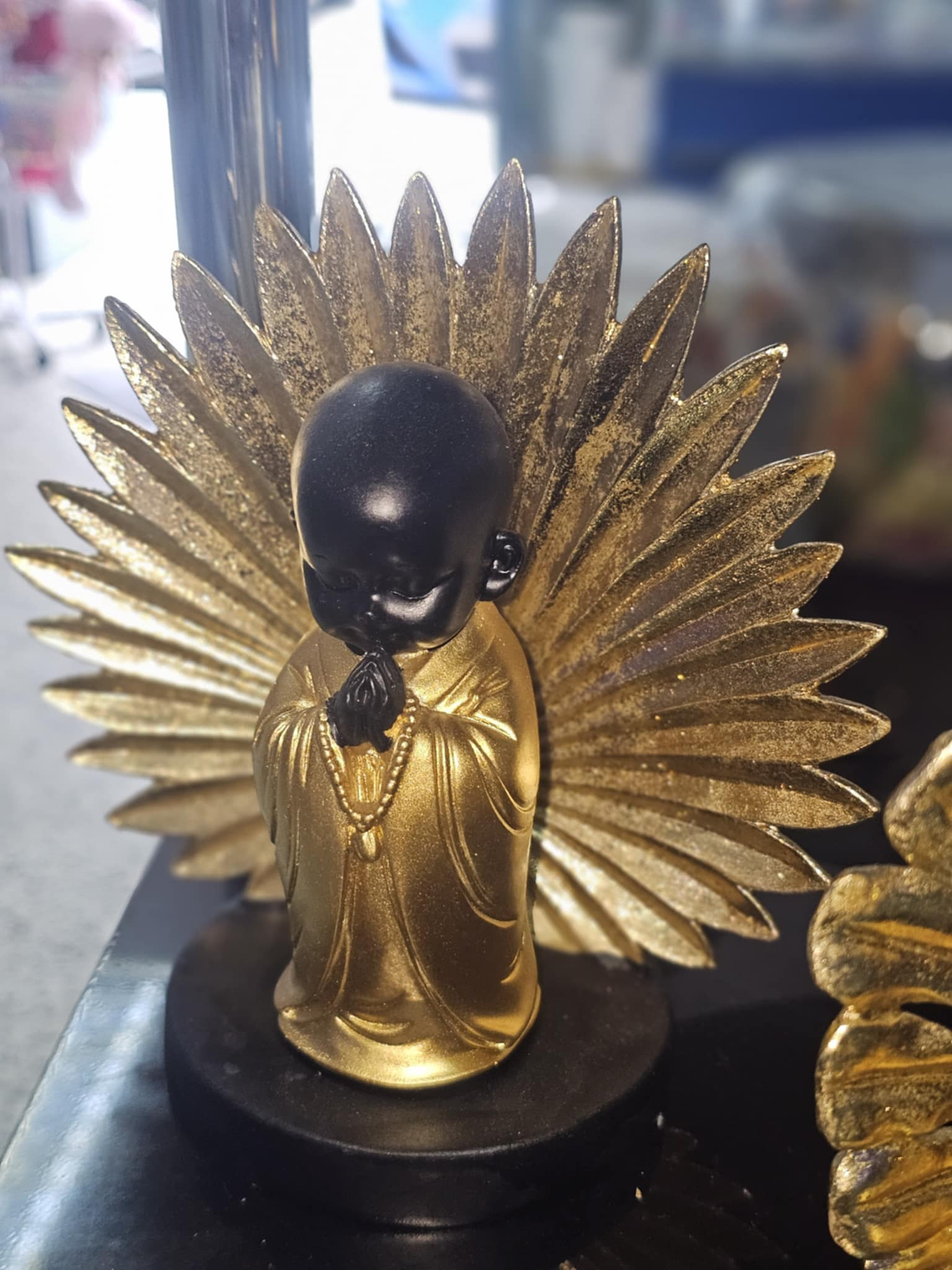 buda /deusa dourado 1