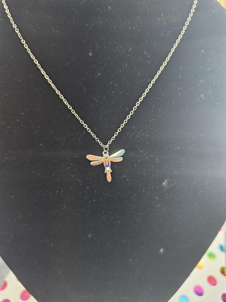 Colar Pratado com Pingente de Libélula 2