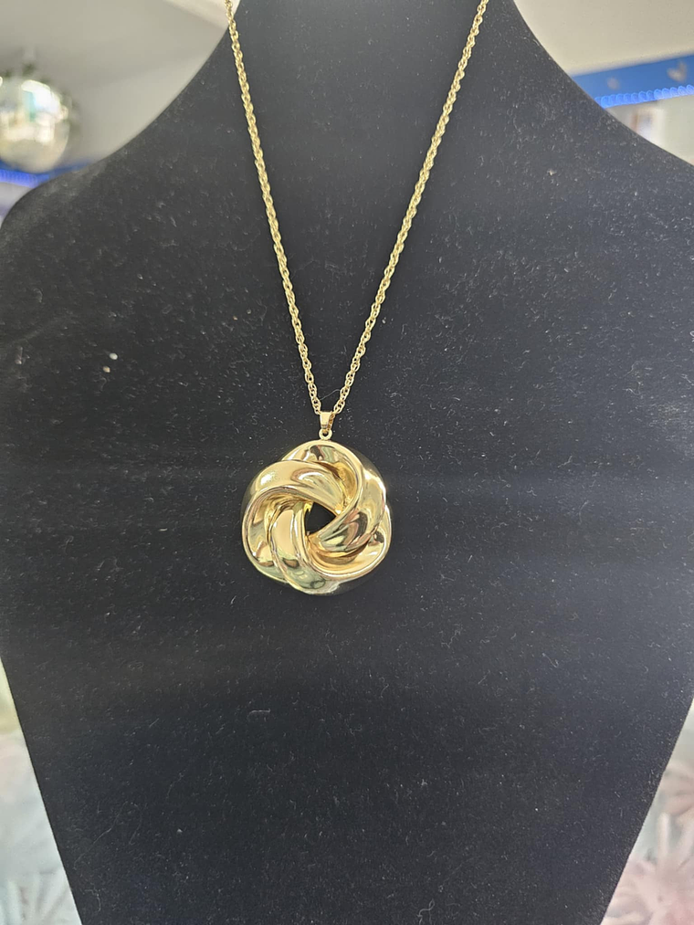 Conjunto Dourado Elegância Infinita – Colar e Brincos 2