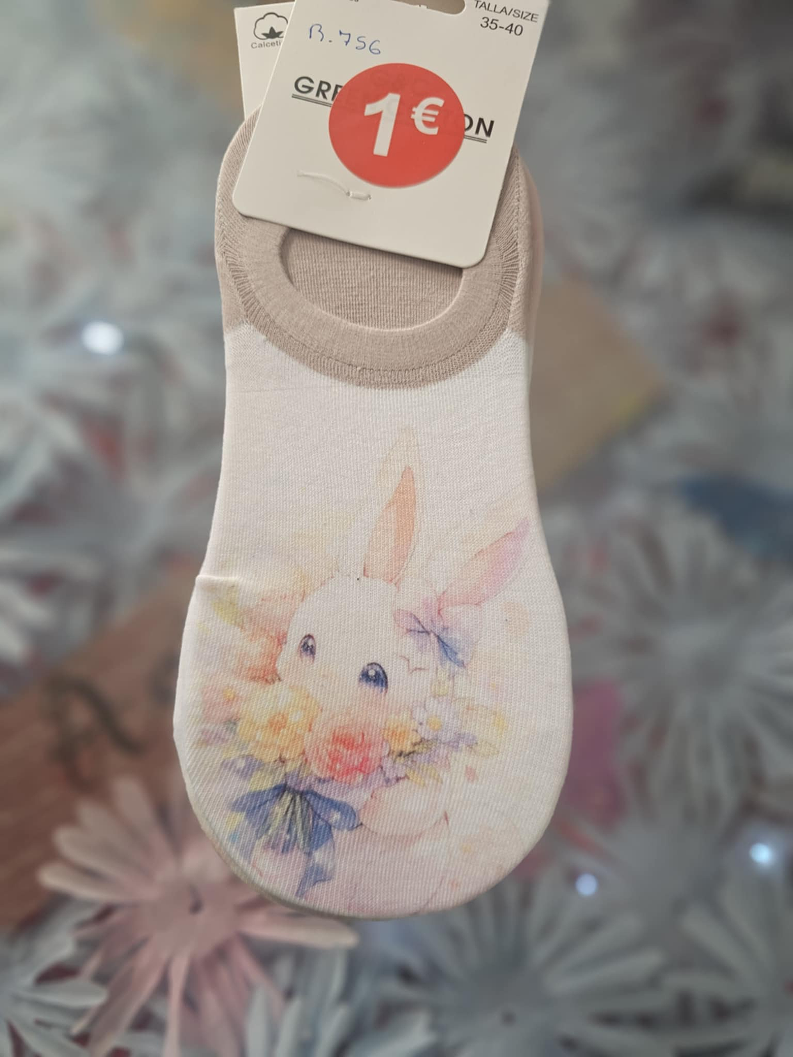 Meias Femininas Invisíveis com Estampa de Coelhinhos 6