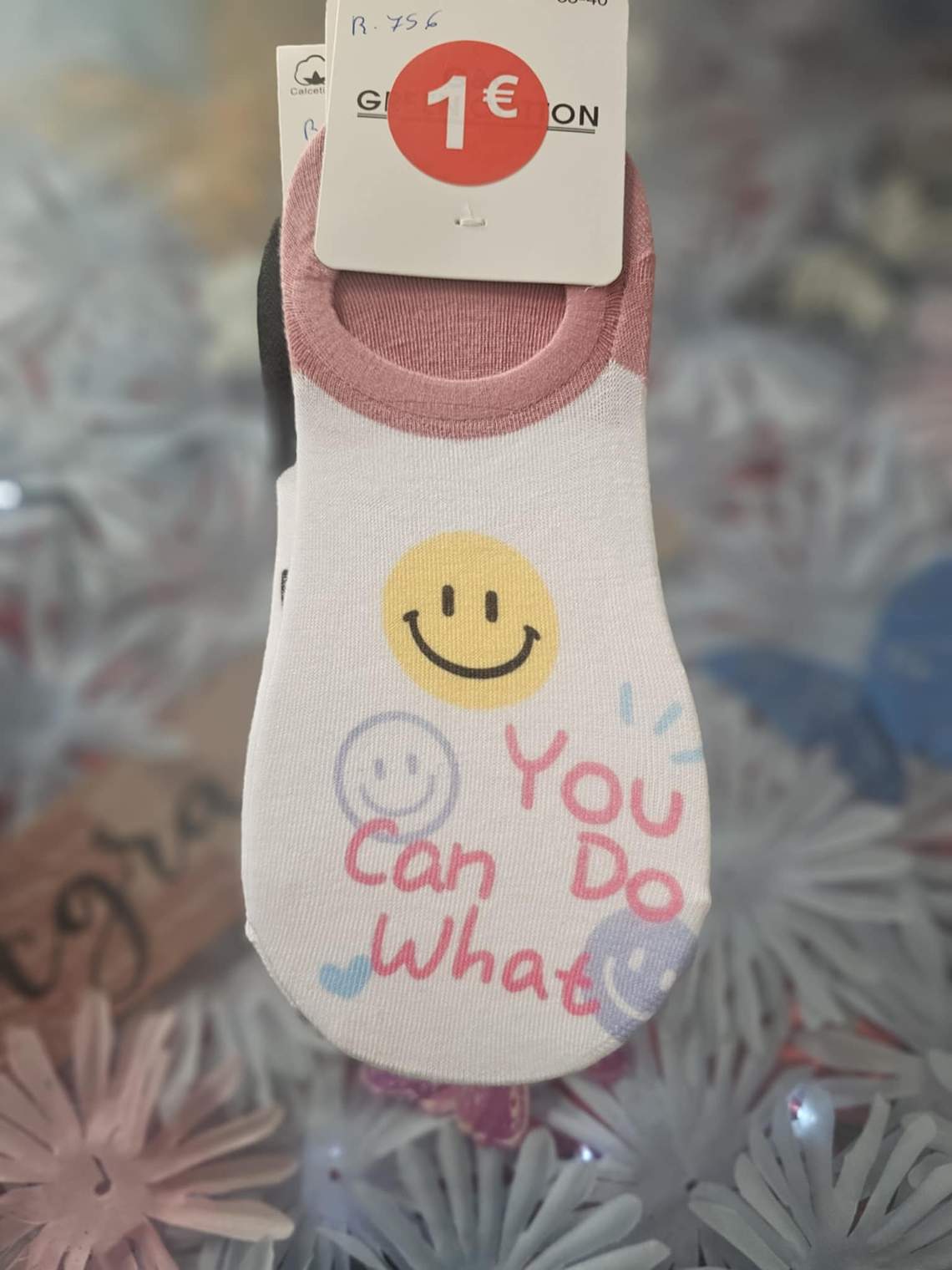 Meias Invisíveis com Estampas de Smileys e Frases Positivas 3