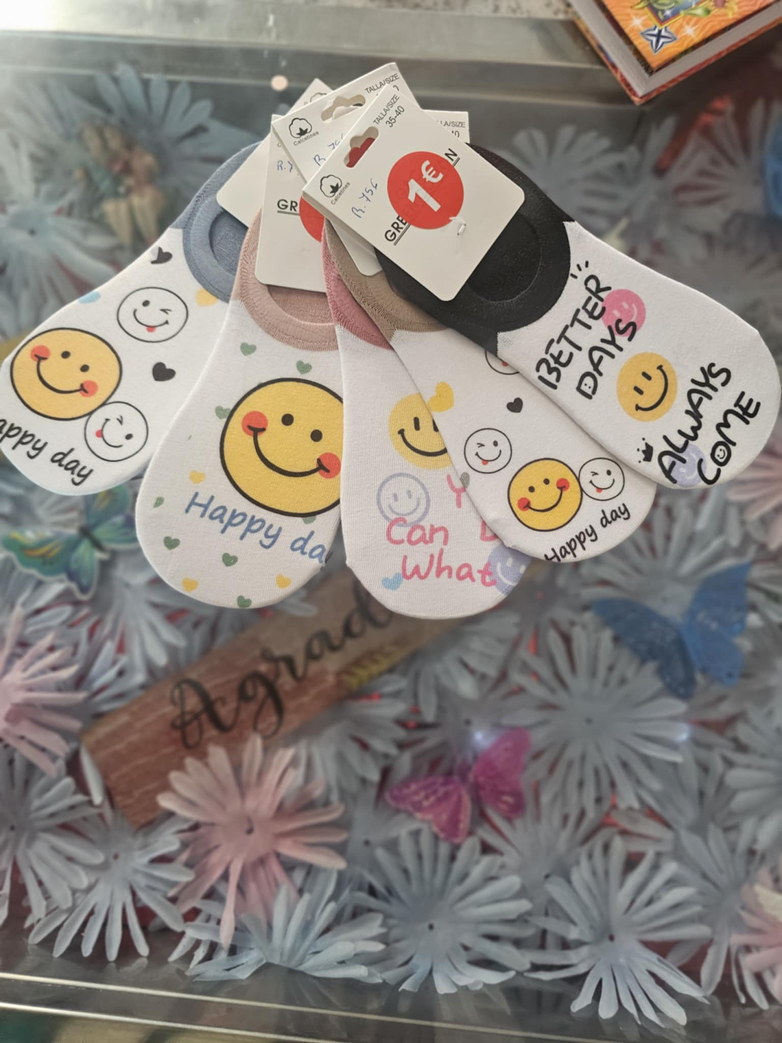 Meias Invisíveis com Estampas de Smileys e Frases Positivas 6