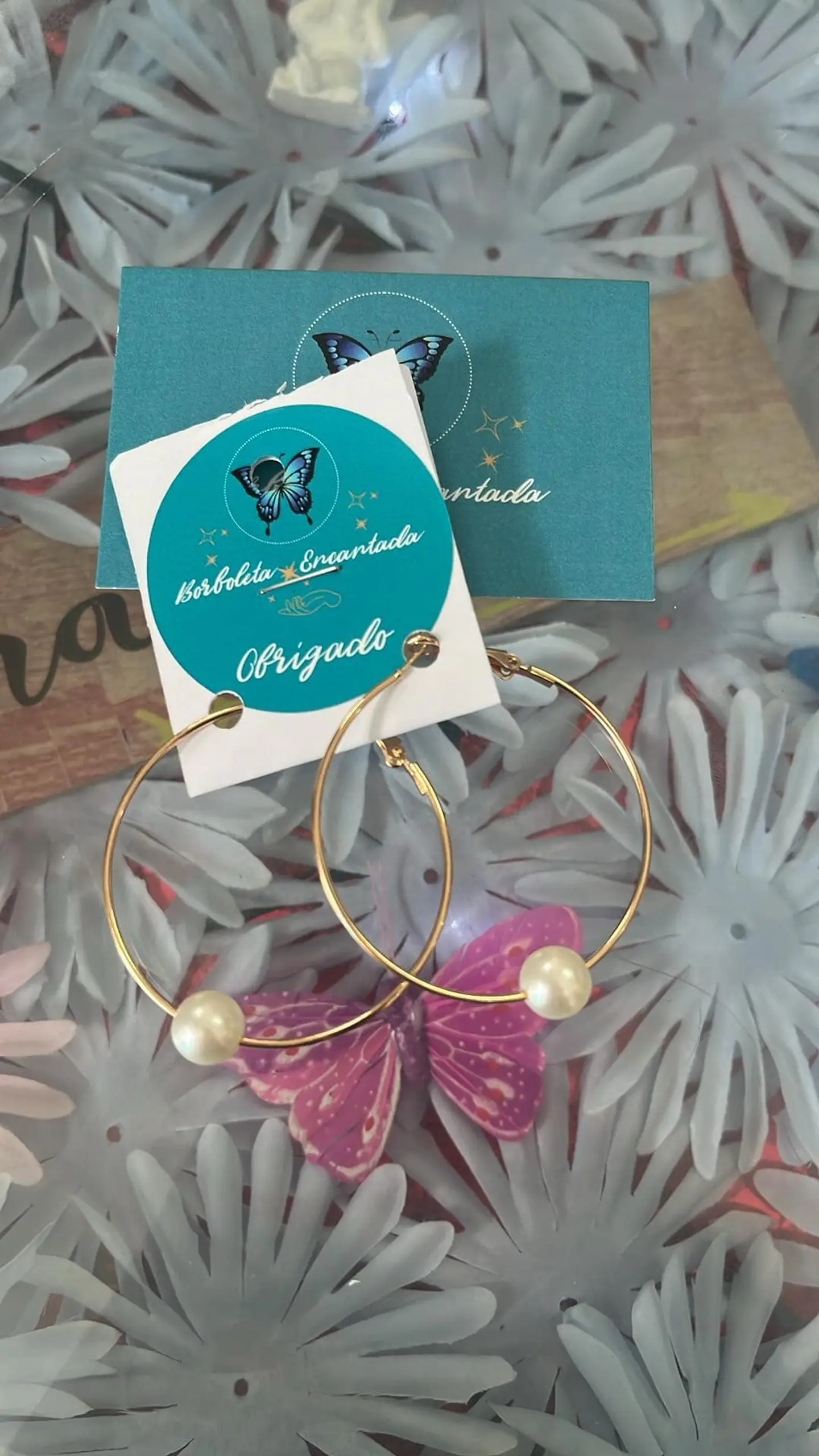 Brincos Argola com Pérola – Toque Clássico e Elegante 1