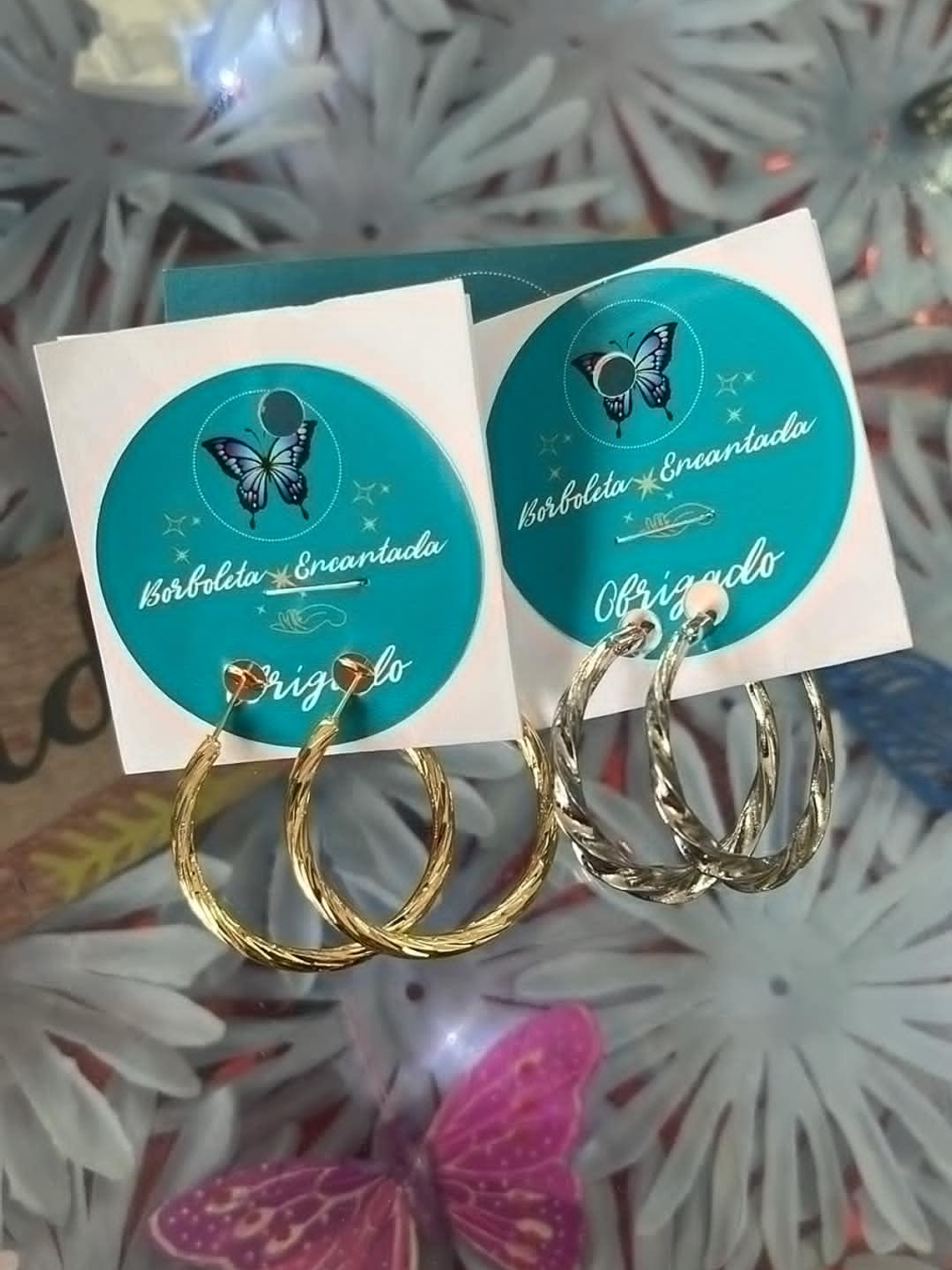 Brincos Argola Texturizada – Dourado e Prateado 1