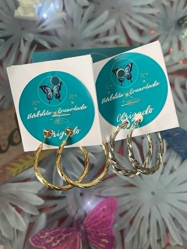 Brincos Argola Texturizada – Dourado e Prateado 1