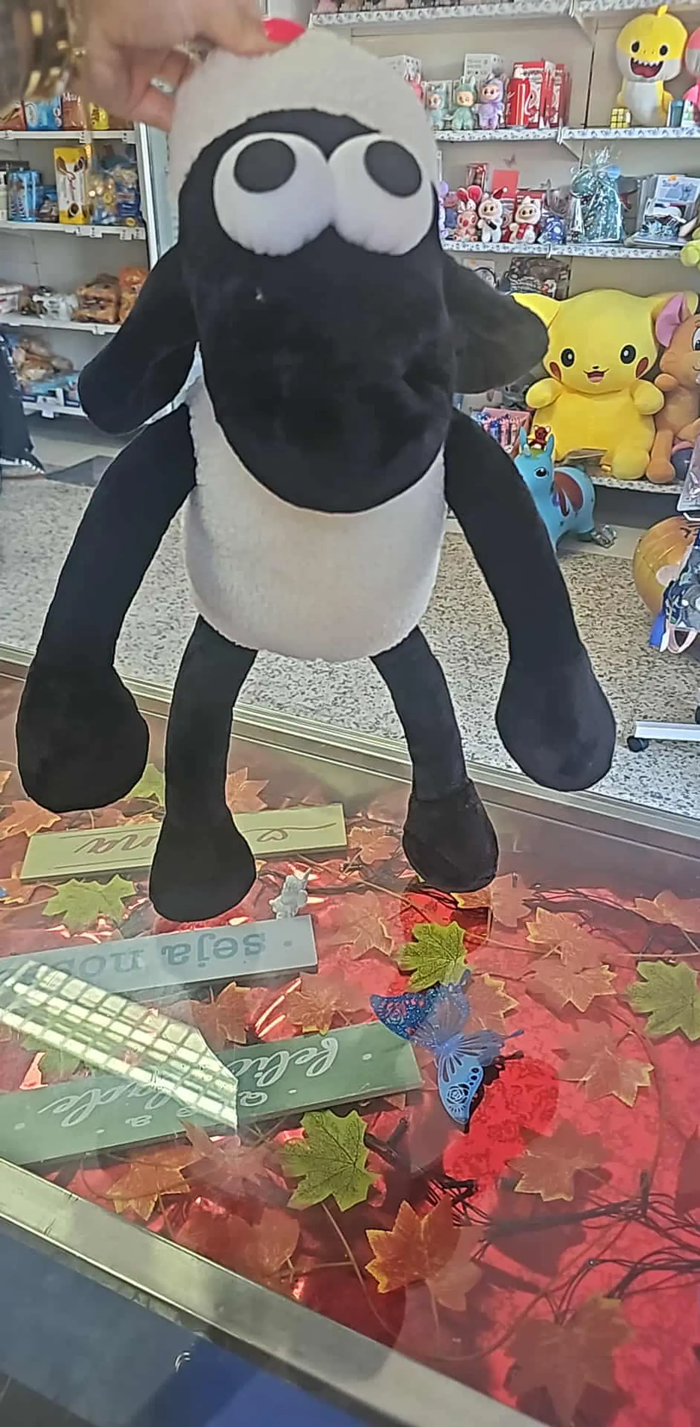 peluche Ovelha Shaun – Diversão e Fofura 🐑✨ 2