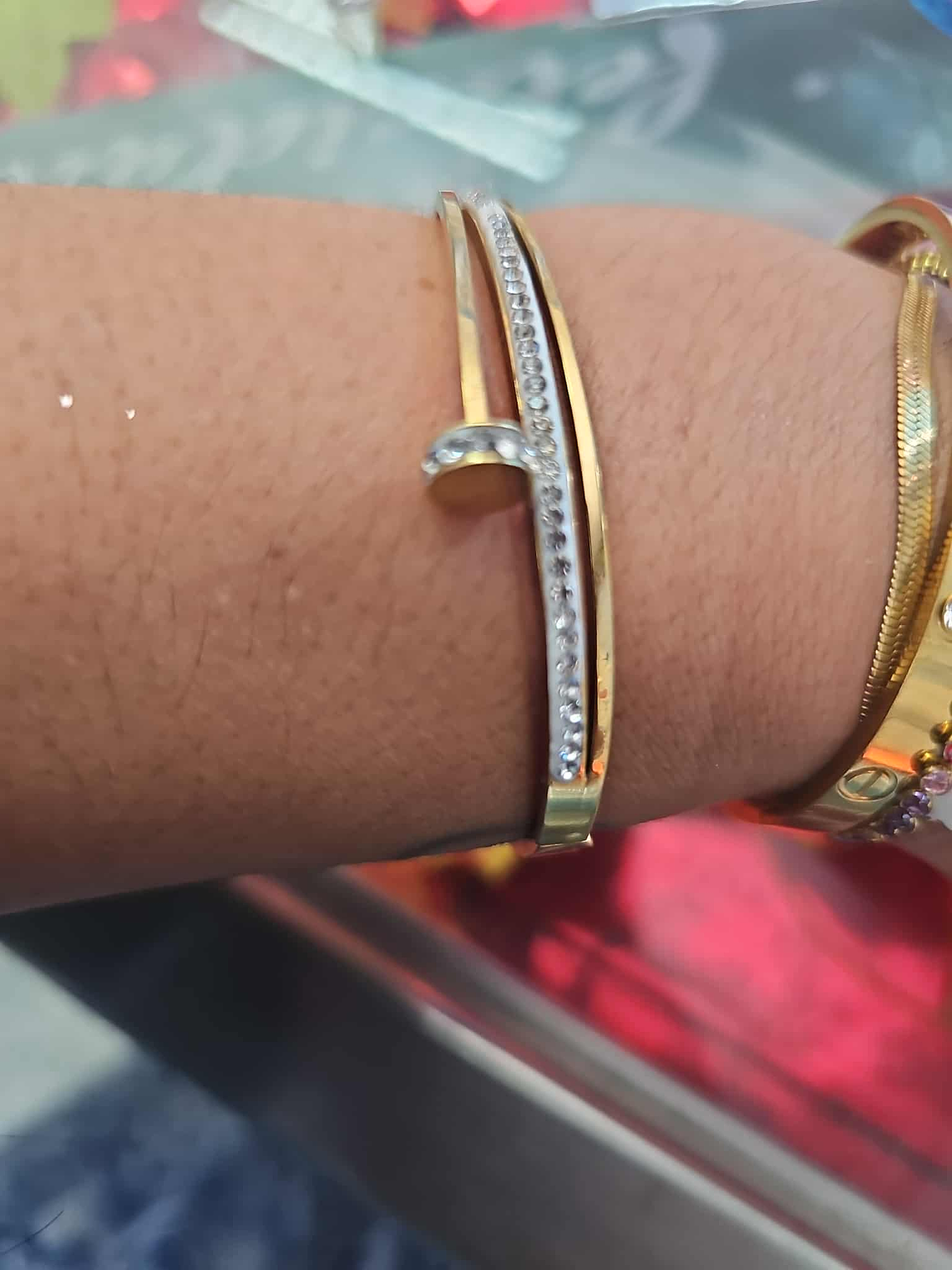 💫 Pulseira Bracelete Dourado com Cristais 1