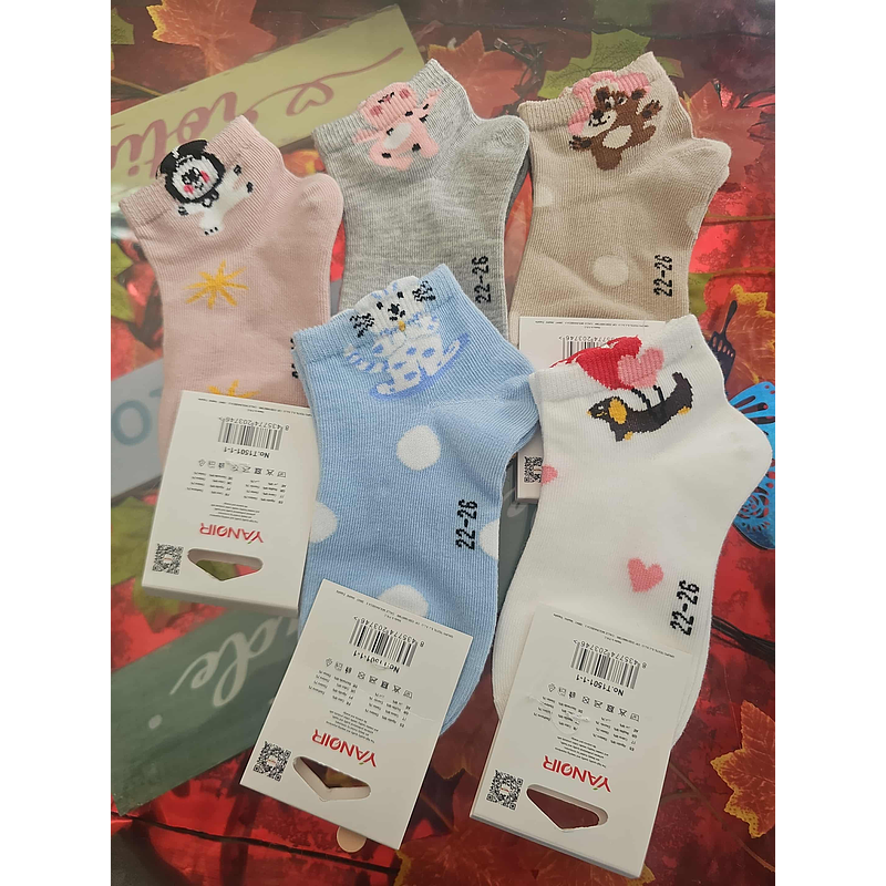 🧦🐻 Meias Infantis com Desenhos – conforto e diversão nos pezinhos!