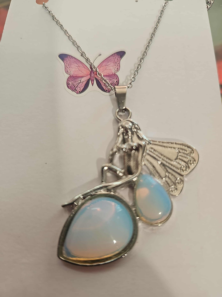 🌙🧚‍♀️ Colar Fada Encantada com Pedra Iridescente – Luz e Intuição 🧚‍♀️🌙 1