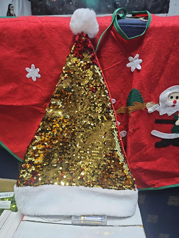 🎅✨ Gorro de Natal com Lantejoulas  2