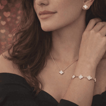 Conjunto Trevo Elegante – Aço Inox ✨