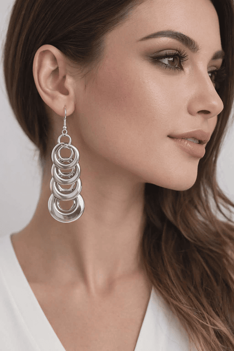 ✨ Brincos Prateados com Argolas em Cascata ✨