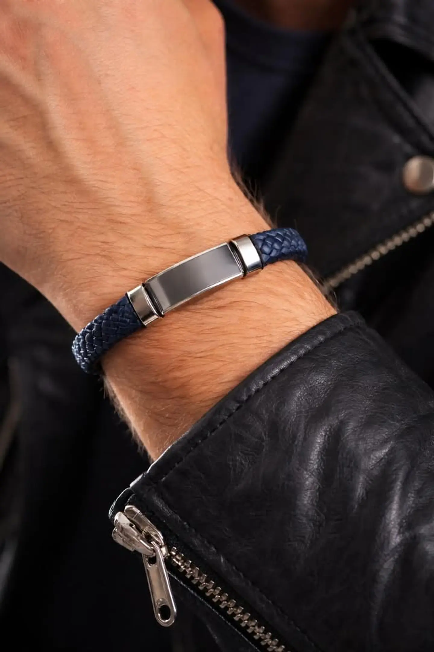 Pulseiras Masculinas em Couro – Estilo Moderno 2