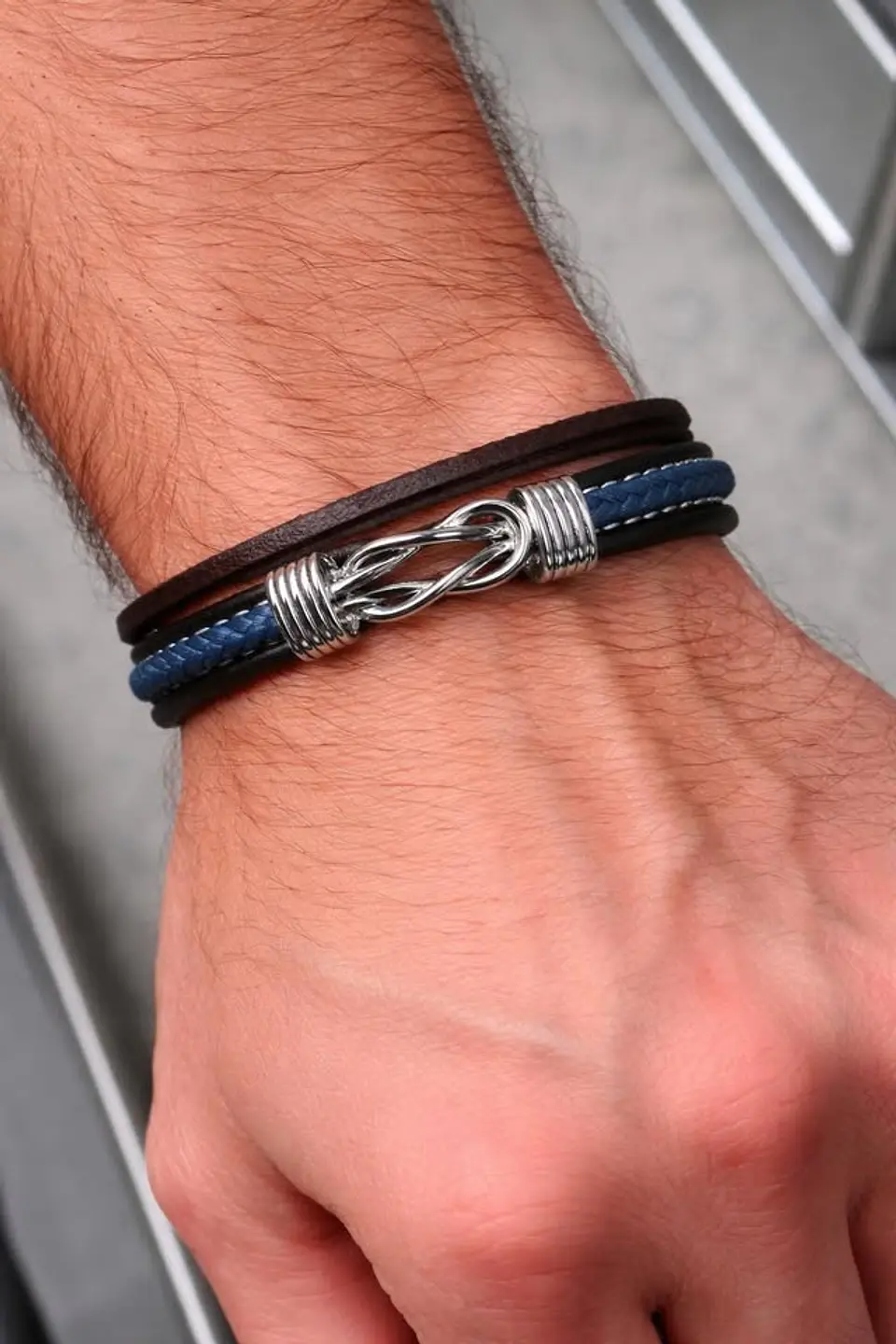 Pulseiras Masculinas em Couro – Estilo Moderno 4