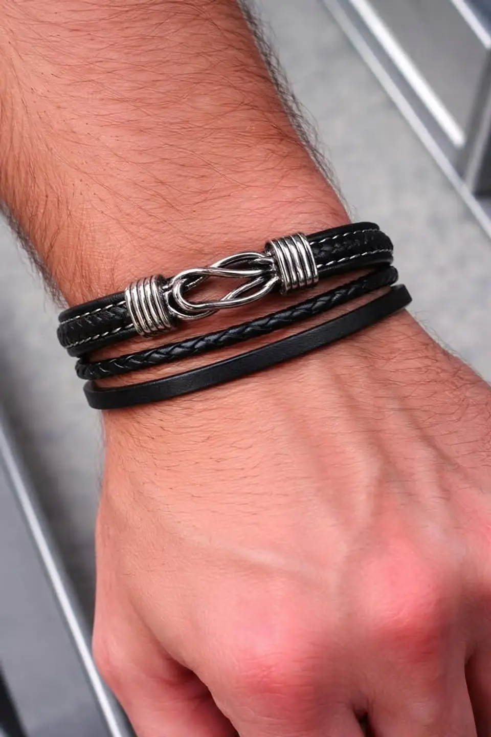 Pulseiras Masculinas em Couro – Estilo Moderno 7