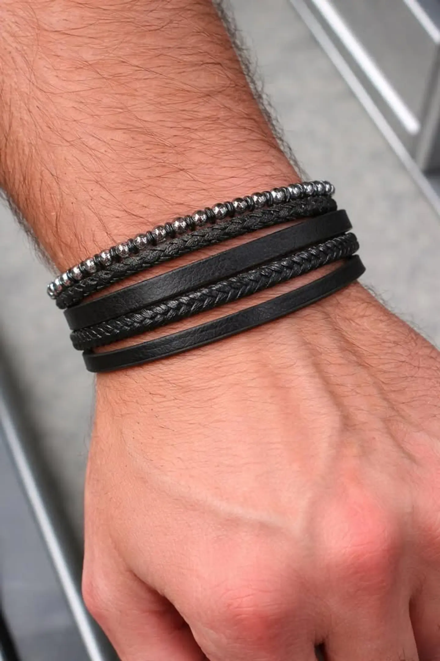 Pulseiras Masculinas em Couro – Estilo Moderno 9